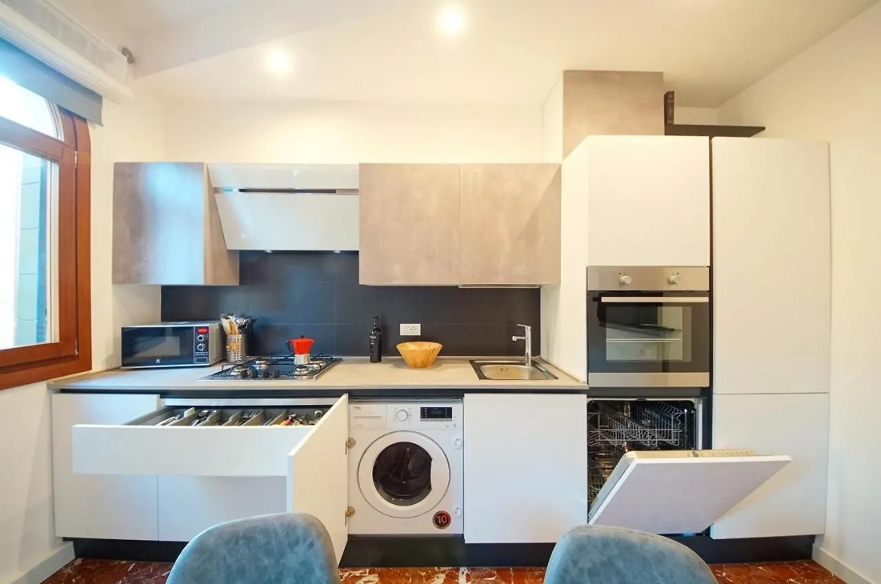Dolcevita Apartments N 439 Венеция